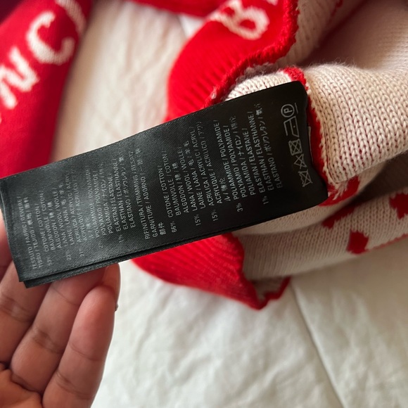 Red  and white oversized balenciaga  sweater authentic size M - Picture 4 of 9